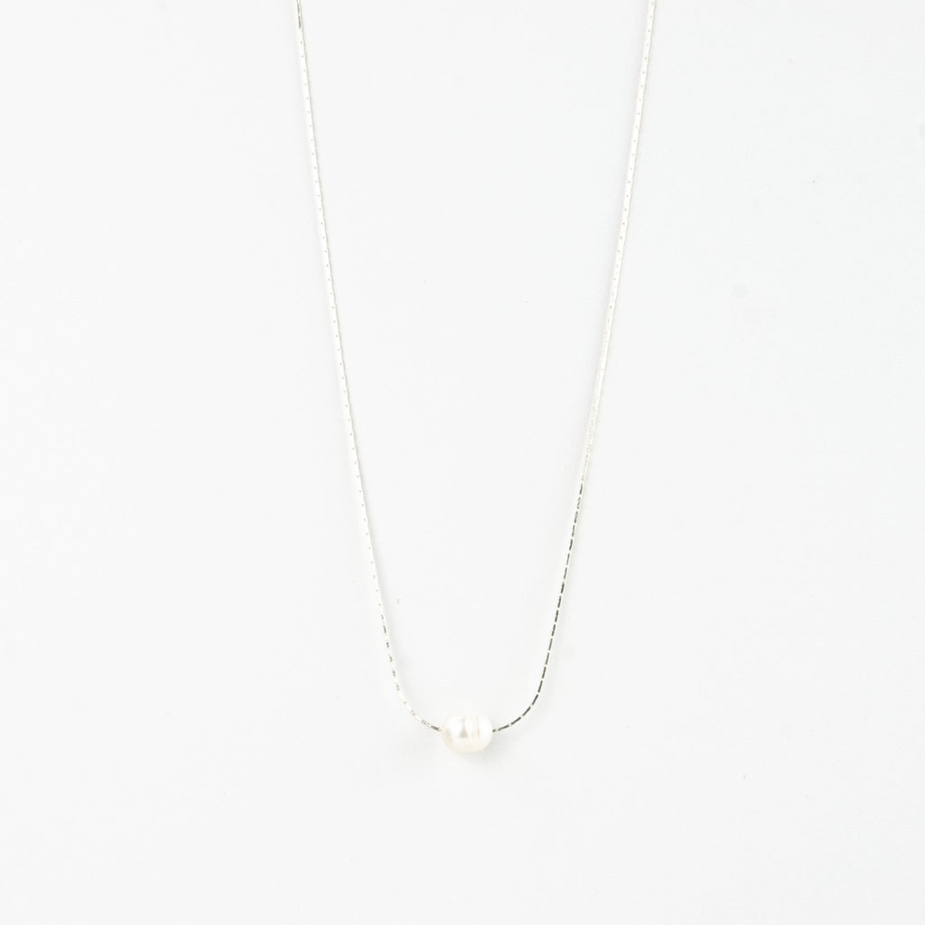 Necklace - Ana Freshwater Pearl (Silver) - The Rosy Robin Company
